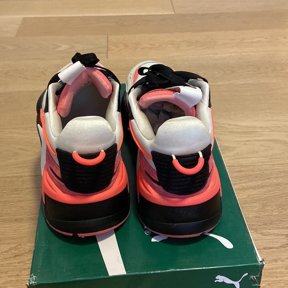 Puma sneakers - Picture 3 of 4